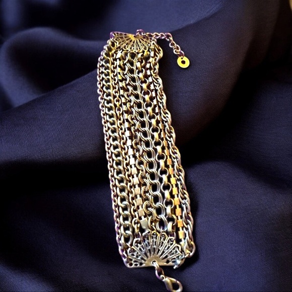 Macmode  Gold Chain Bracelet - Picture 1 of 5
